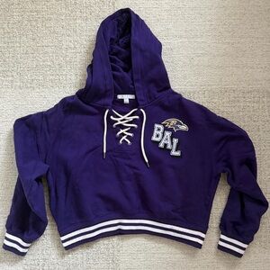 WEAR by Erin Andrews x NFL Baltimore Ravens Purple Cropped Lace-Up Hoodie